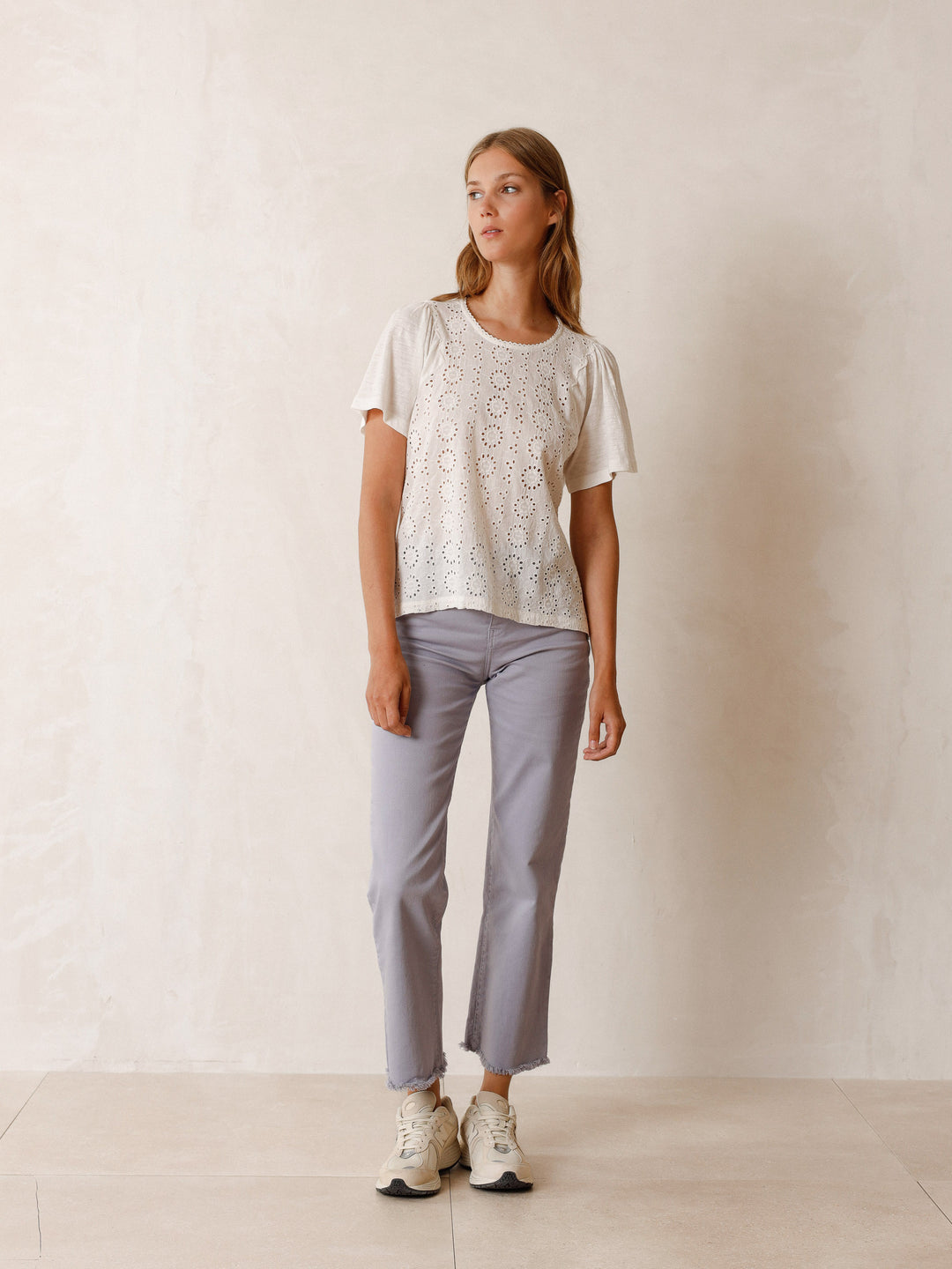 EYELET FRONT TEE - INDI&COLD