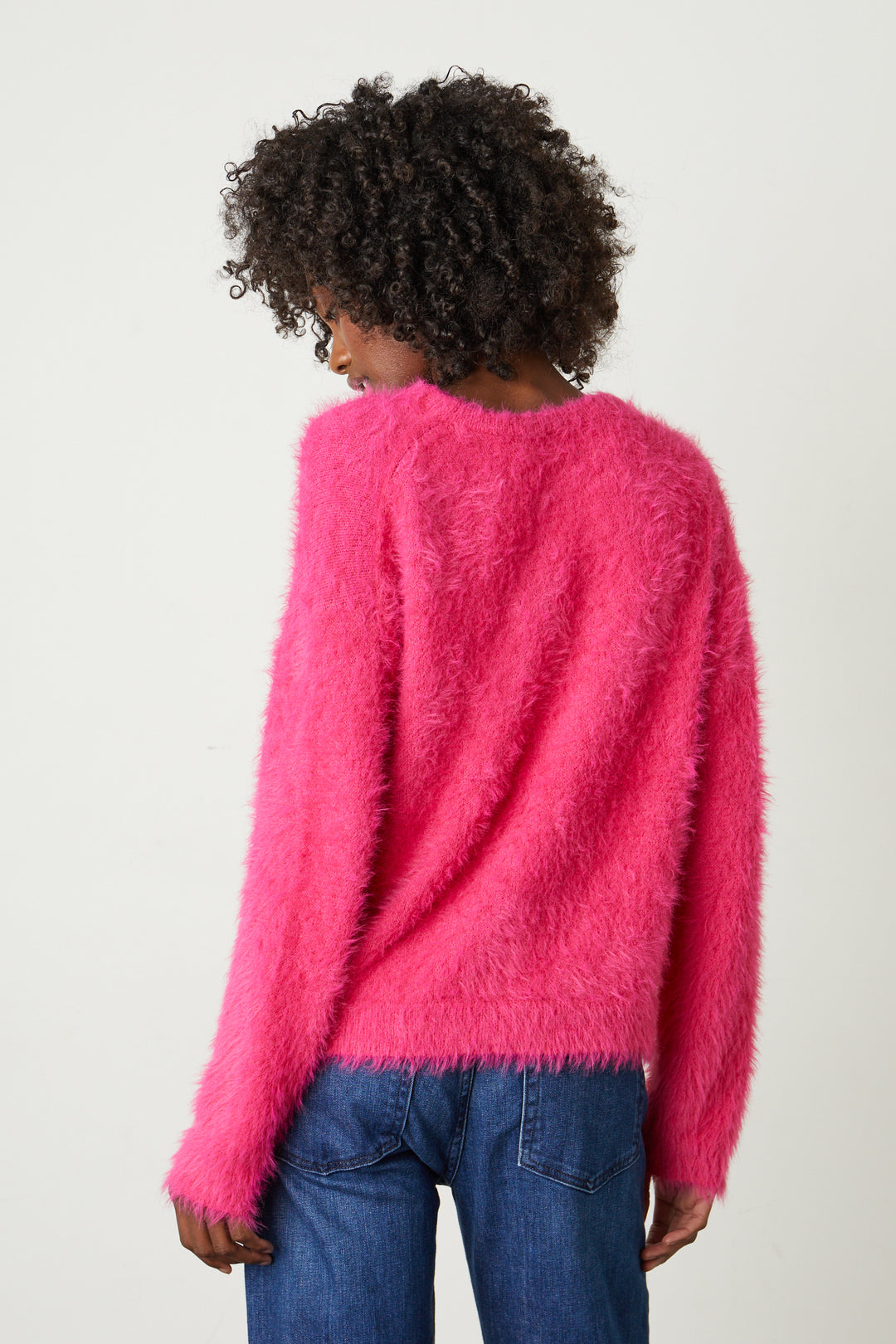 RAY FEATHER YARN SWEATER (HOT PINK) - VELVET